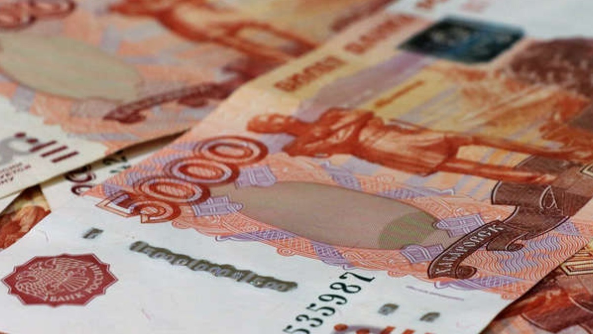 почему платить рублями